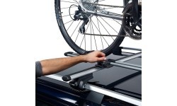 Jumta velosipēdu turētājs Thule FreeRide ar T-track adapteri