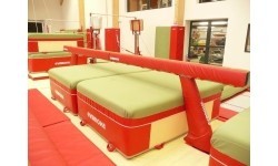 Vingrošanas siju aizsardzības pārklājums GYMNOVA, sarkans 2,5m