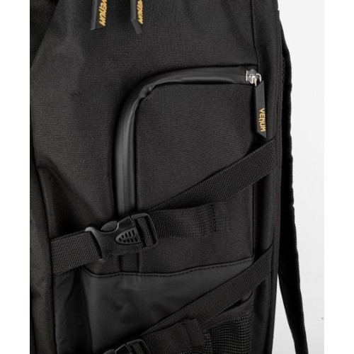 Mugursoma Venum Challenger Xtrem Evo - Black/Gold