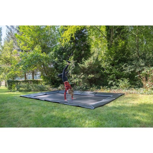 Iegremdējamais sporta batuts EXIT Dynamic 305x519 cm, melns