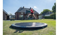 EXIT Silhouette zemes sporta batuts ø427cm - melns