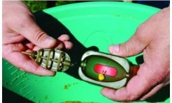 Method Feeder Mould Extra Carp CLAY