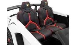 Vehicle Lamborghini Aventador SV White