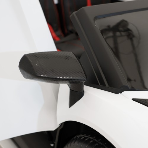 Vehicle Lamborghini Aventador SV White