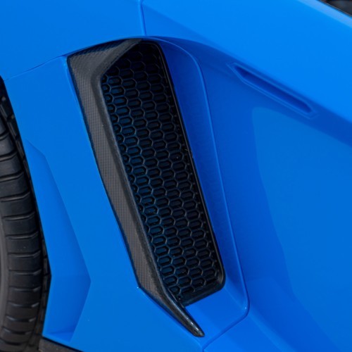 Elektromobilis Lamborghini Aventador SV, zils