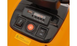 Quad Mclaren Racing MCL 35 vehicle Orange