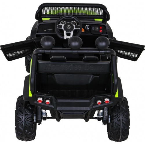Vehicle Mercedes BENZ UNIMOG Green
