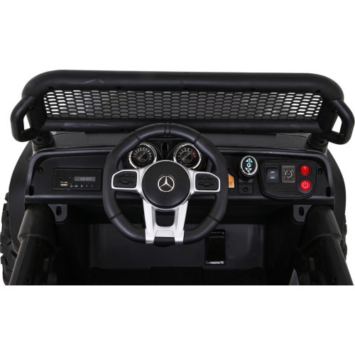 Pojazd Mercedes BENZ UNIMOG Moro