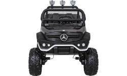 Электромобиль Mercedes-Benz Unimog, чёрный