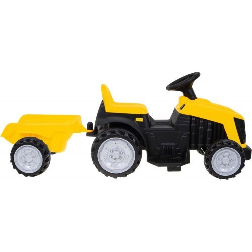 Traktors ar piekabi