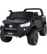 Электромобиль Toyota Hilux, чёрный
