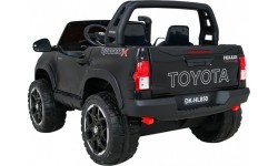 Elektromobilis Toyota Hilux, melns