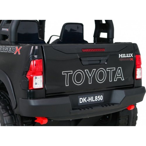Elektromobilis Toyota Hilux, melns