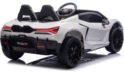 Lamborghini Revuelto XL White vehicle