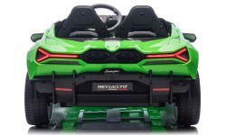 Vehicle Lamborghini Revuelto XL Green