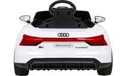 Электромобиль Audi RS E-Tron GT, белый