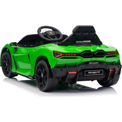 Vehicle Lamborghini Revuelto Green