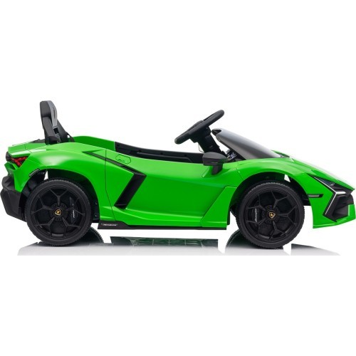 Vehicle Lamborghini Revuelto Green