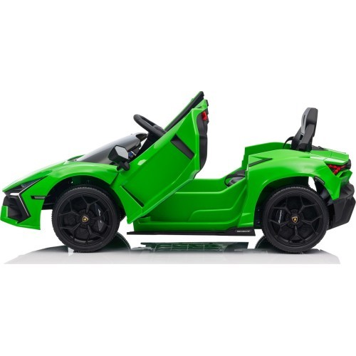 Vehicle Lamborghini Revuelto Green