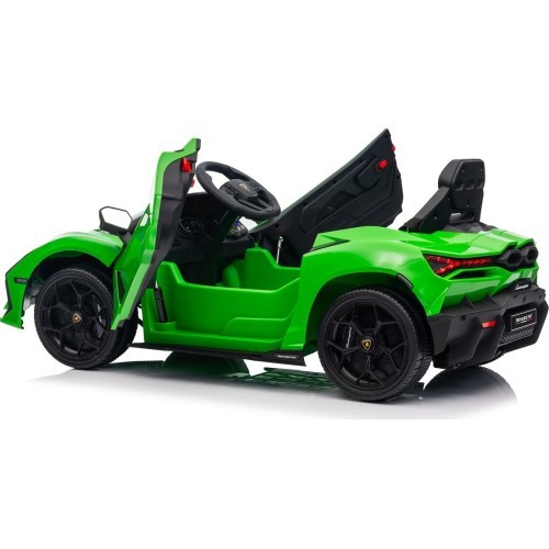 Vehicle Lamborghini Revuelto Green