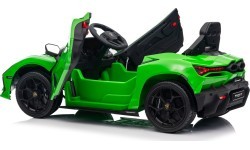 Vehicle Lamborghini Revuelto Green