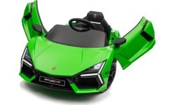 Vehicle Lamborghini Revuelto Green