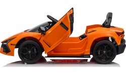 Elektromobilis Lamborghini Revuelto, oranžs