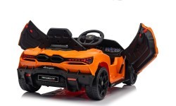 Elektromobilis Lamborghini Revuelto, oranžs