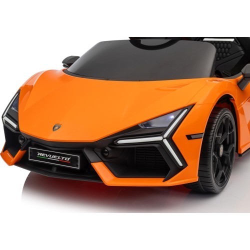 Elektromobilis Lamborghini Revuelto, oranžs