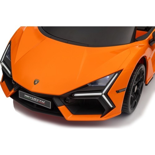 Elektromobilis Lamborghini Revuelto, oranžs