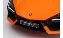 Elektromobilis Lamborghini Revuelto, oranžs