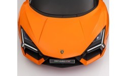 Электромобиль Lamborghini Revuelto, оранжевый