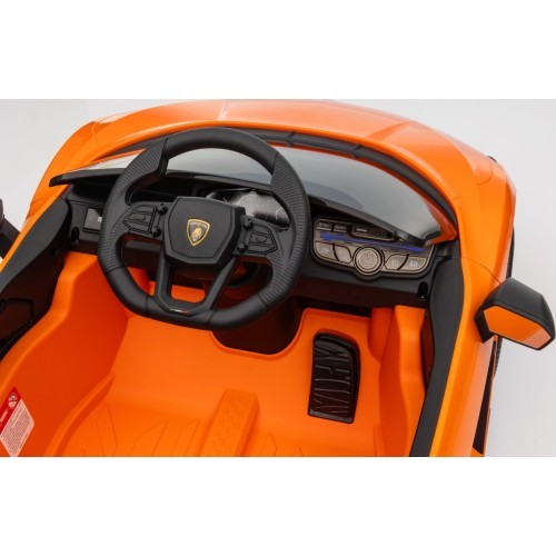 Elektromobilis Lamborghini Revuelto, oranžs