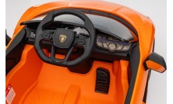 Электромобиль Lamborghini Revuelto, оранжевый