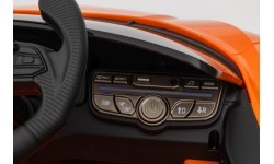 Elektromobilis Lamborghini Revuelto, oranžs