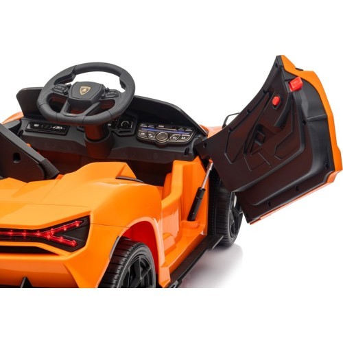 Elektromobilis Lamborghini Revuelto, oranžs
