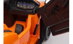Elektromobilis Lamborghini Revuelto, oranžs
