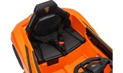 Elektromobilis Lamborghini Revuelto, oranžs