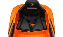 Электромобиль Lamborghini Revuelto, оранжевый