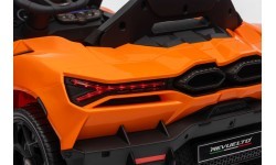 Elektromobilis Lamborghini Revuelto, oranžs
