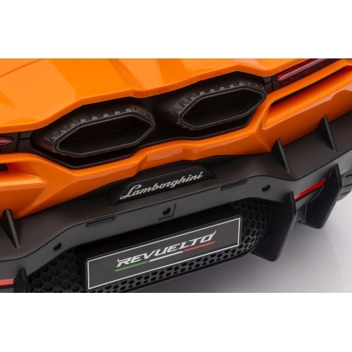 Elektromobilis Lamborghini Revuelto, oranžs