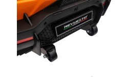 Elektromobilis Lamborghini Revuelto, oranžs