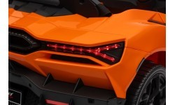 Электромобиль Lamborghini Revuelto, оранжевый