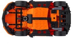 Elektromobilis Lamborghini Revuelto, oranžs