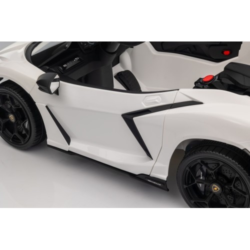 Lamborghini Revuelto White vehicle