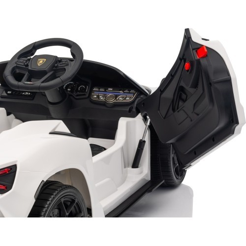 Elektromobilis Lamborghini Revuelto White