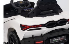 Elektromobilis Lamborghini Revuelto White