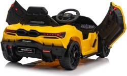 Vehicle Lamborghini Revuelto Yellow