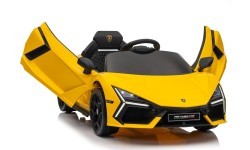 Elektromobilis Lamborghini Revuelto, dzeltens