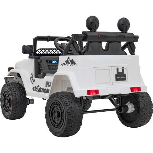 Elektromobilis Toyota FJ Cruiser, balts